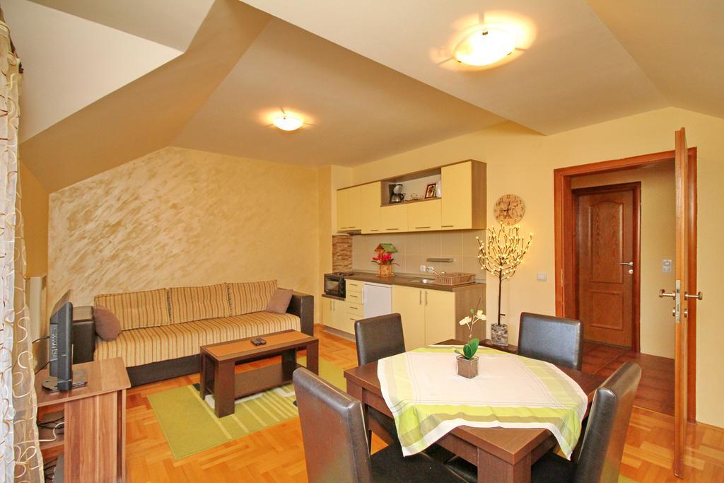 Apartments Vila Velickovic Zlatibor Exterior foto